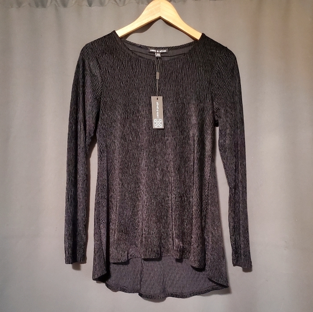 Cable & Gauge Black Knit Top Size Medium NWT